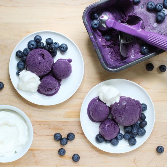 Probaj ovaj veganski sladoled od bobičastog voća