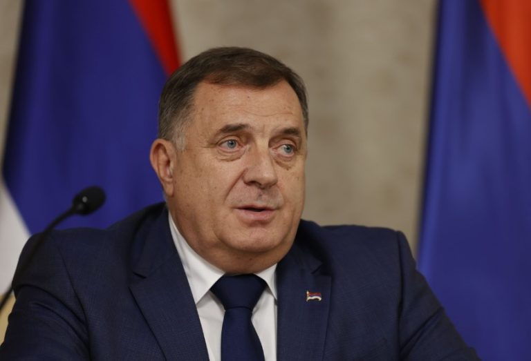 Dodik protiv OHR-a: Potpisat ću ukaze o zakonima u vezi sa Ustavnim sudom i visokim predstavnikom