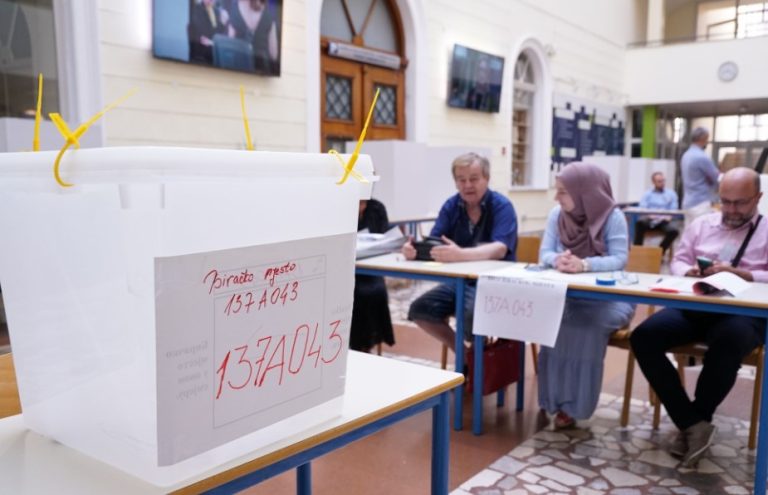 Na referendum o smjeni Hadžibajrića izašlo samo 13 posto glasača