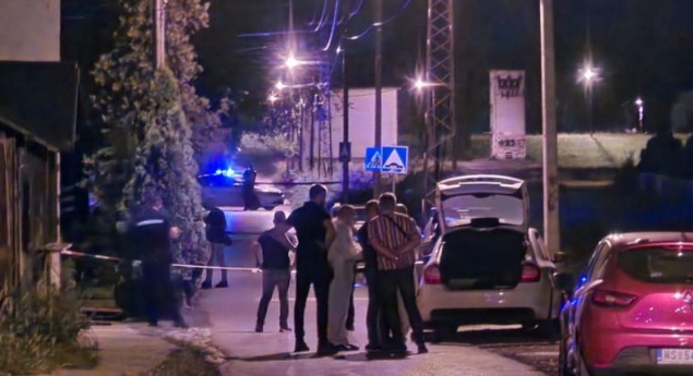 Pucnjava kod Novog Sada: Ubijena dva mladića ispred škole, na njih pucano iz vozila u pokretu