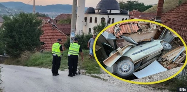 Novi Pazar, pijan kolima uletio ljudima u kuću! Udario i u krov, vlasnik bijesan: “Mislio sam da je pala bandera” FOTO