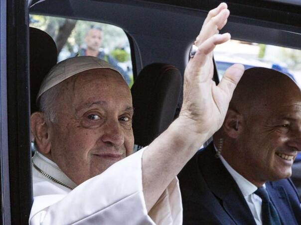 Papa Franjo pozvao vjernike da se pokaju za ‘ekološke grijehe’