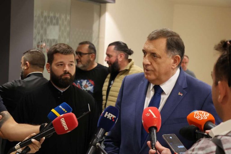 Dodik: Prije će Schmidt iz BiH nego ja u zatvor. Murphy je jedan obični lažov, petljanac