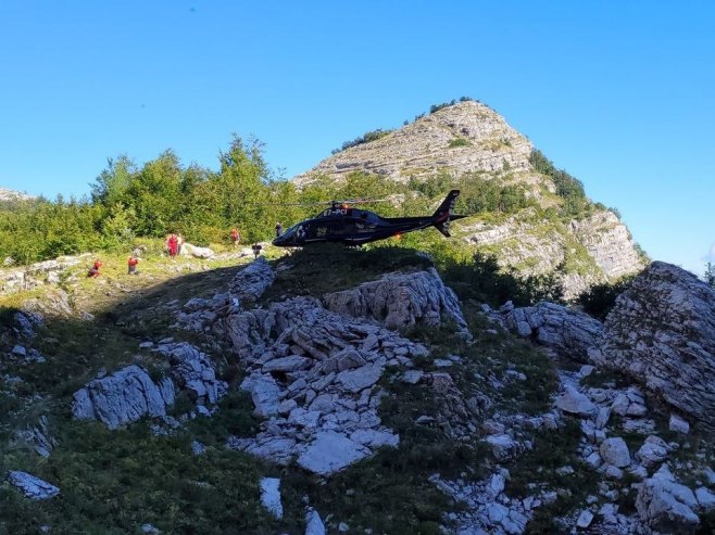 Helikopterom izvučeno tijelo stradalog na Veležu.  Poginuo je 32-godišnji državljanin Srbije
