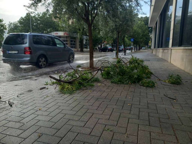 Nevrijeme izazvalo štete u Mostaru i Čapljini