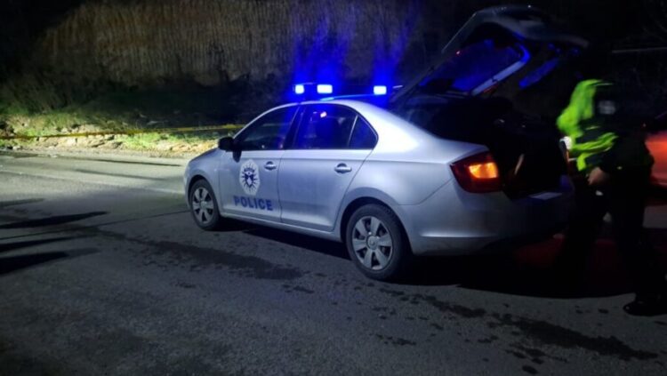 Kosovska policija o ubistvu policajca: Kamionima blokirali put pa ih zasuli rafalima, bombama i granatama