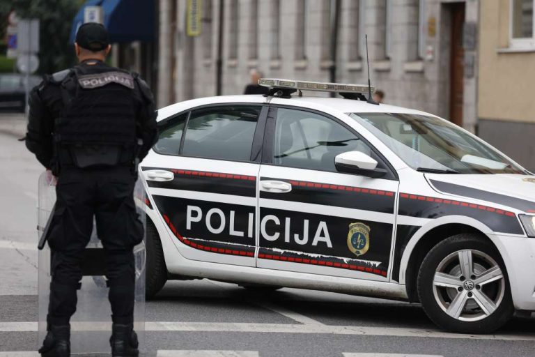 Zatražen pritvor za četiri muškarca iz Živinica: Oteli dvije osobe, tražili im novac, tukli ih pištoljima po glavi