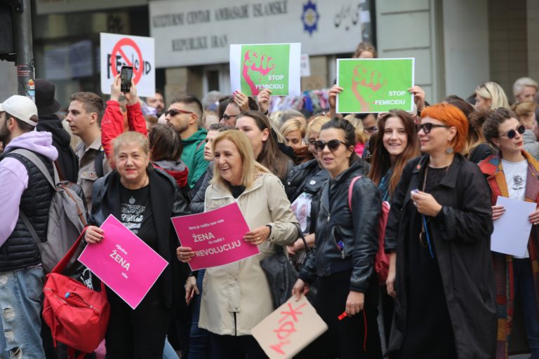 Najavljeni veliki protesti protiv femicida širom BiH: ‘Niti jedna više!’