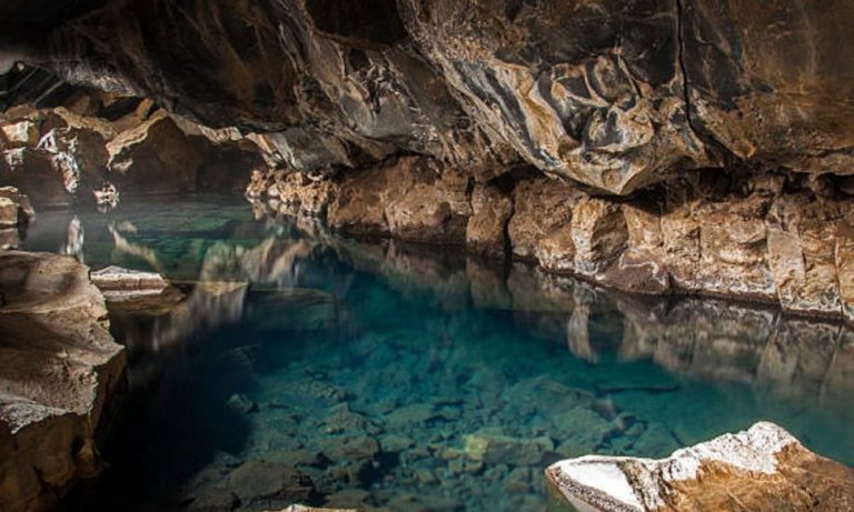Naučnici pronašli najstariju vodu na svijetu