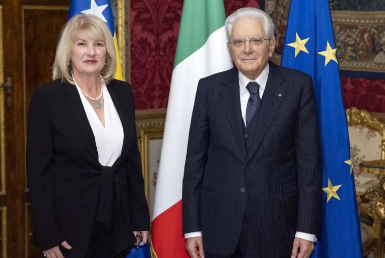 Ambasadorica BiH u Republici Italiji Amira Arifović-Harms predala akreditive predsjedniku Italije