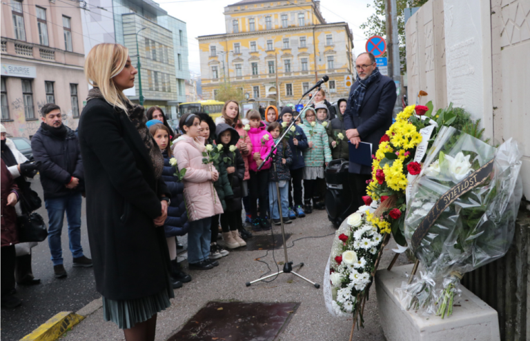 Obilježena 30. godišnjica masakra u ulici Hamdije Kreševljakovića. “Agresor ništa nije radio slučajno”