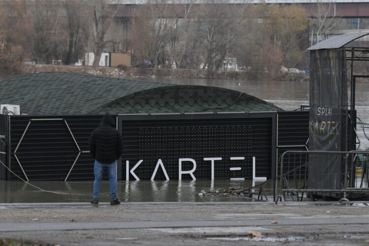 Dramatični snimci evakuacije sa splava „Kartel“