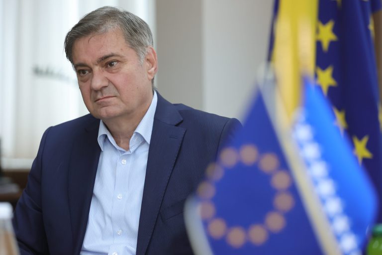 Zvizdić: Dodik je trajno obolio od antibosanstva, ali će zbog teške situacije u RS pristati na evropske zakone