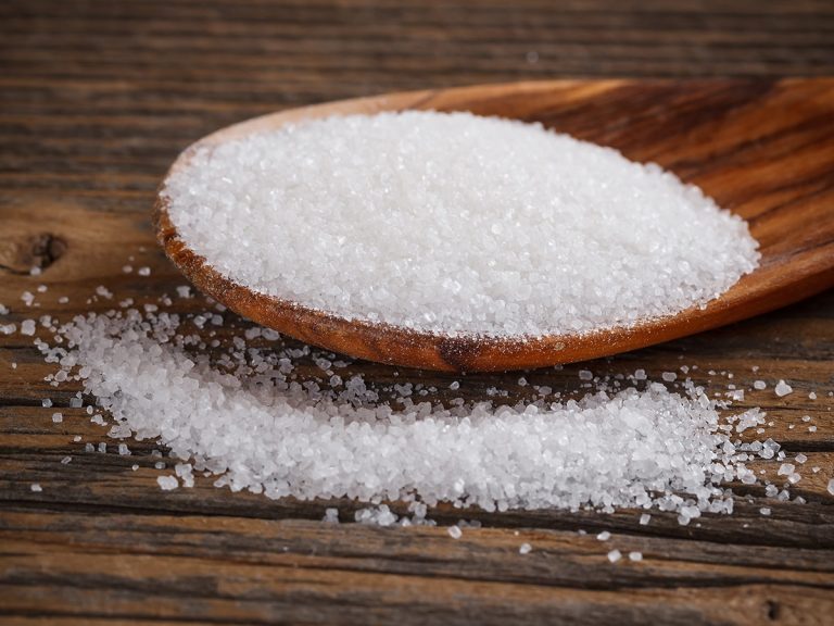 Kako da prepoznate da li se šećer pokvario: Nema rok trajanja, ali nije vječno svjež
