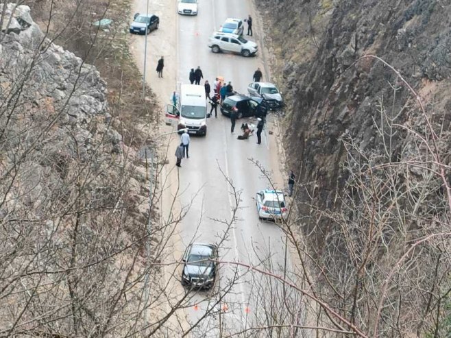 Stravična saobraćajna nesreća na cesti Sarajevo – Pale: Jedna osoba preminula