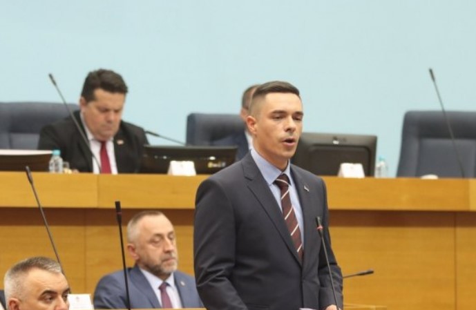 Zaposleni u pravosuđu RS izašli na protest, ministar Bukejlović tvrdi da “štrajkačke straže” nisu najavljene