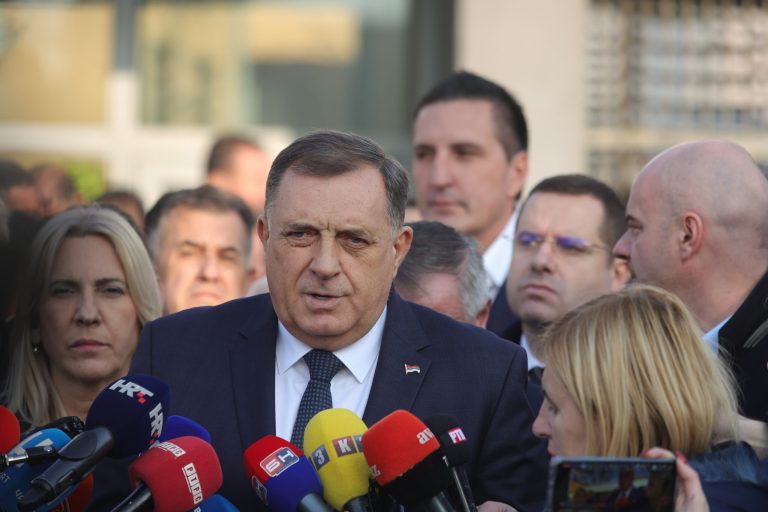 Dodik: Kad se zapetlja u svoje prevare, Borenović odgovornost prebacuje na mene