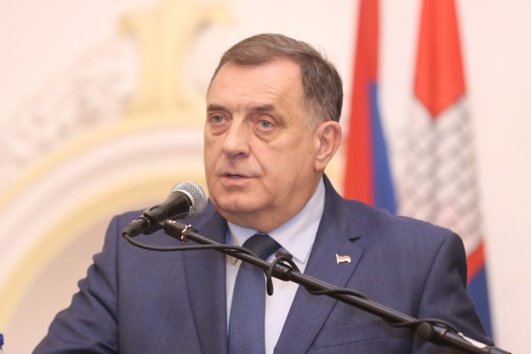 Dodik: Ovo što Forto priča je besmisleno. U EU nećemo sa bavarskim pantalonicama ni sa kaubijskim čizmama