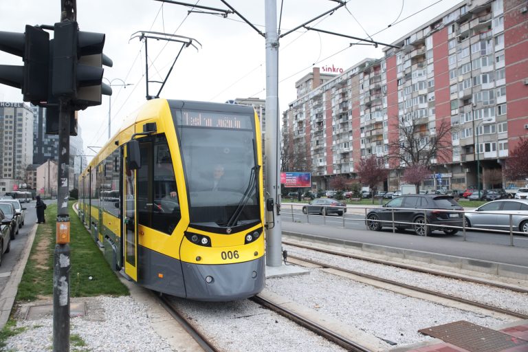 Novi sarajevski tramvaji već oštećeni: ‘Edo je nanio štetu svim građanima’